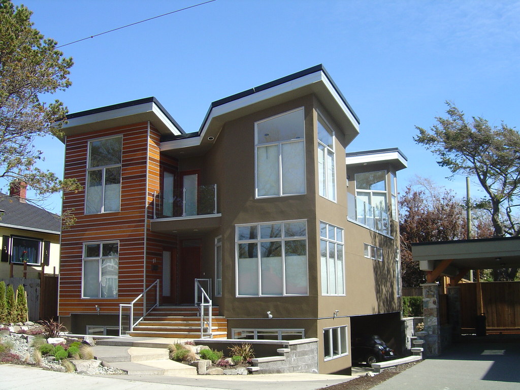 Casa moderna duplex com varanda envidraçada
